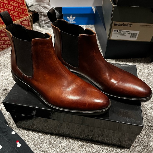 GK Mayer Handcrafted
Vitello material, brandy color, European 41, US size 8M - Picture 3 of 6